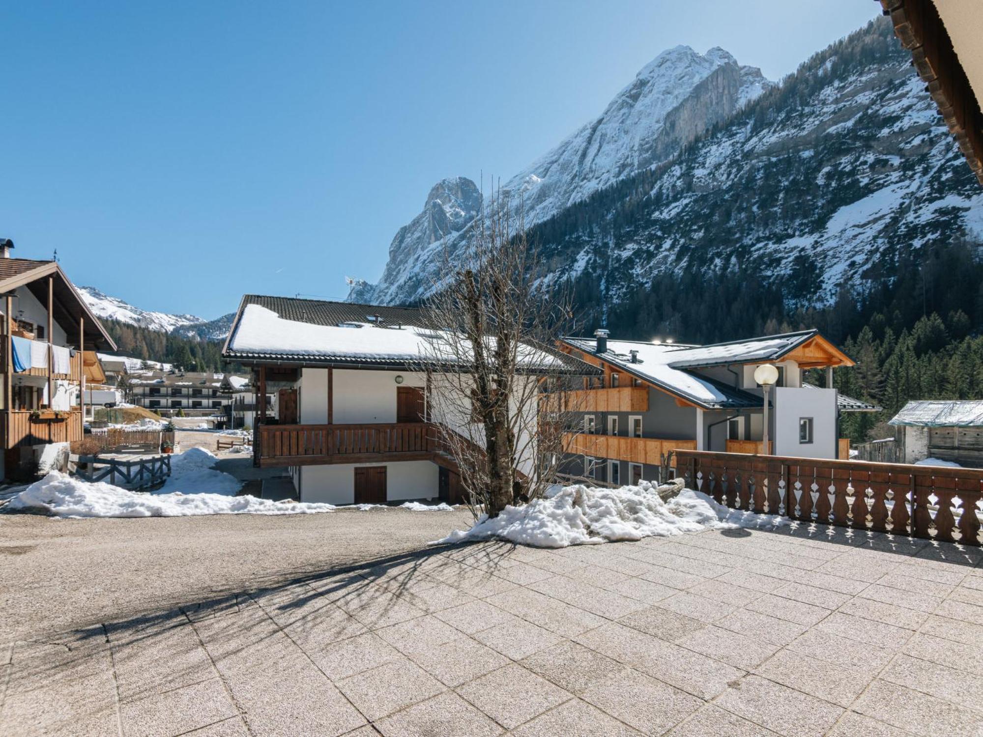 Locazione Turistica Cesa Micheluzzi - Czi712 Apartment Penia Exterior photo